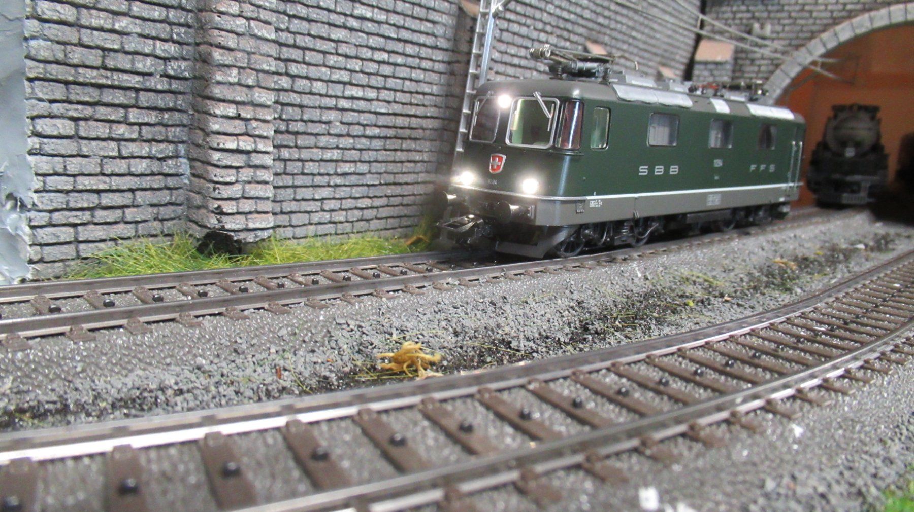 Märklin Modelleisenbahnen: Märklin Re 4/4 Digital MFX Platine LED – Neu (gemäss Beschreibung) aus Martigny von nevada98 6