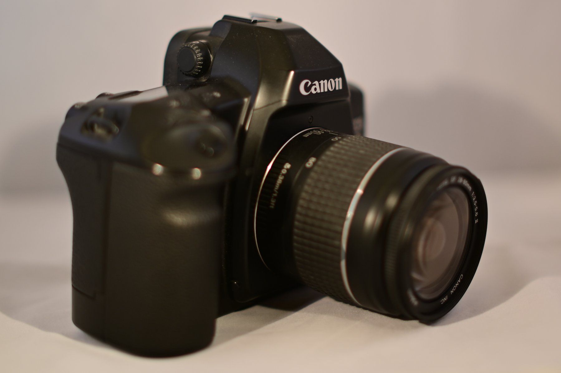 Canon Fotocamera: Canon EOS 3 – Usato da Uster venduto da Stoessda 1