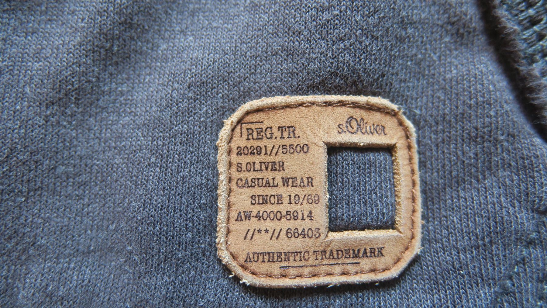 S.Oliver Maglioni & Felpe: Kapuzenpullover S. Oliver Gr. 140 – Usato da Davos Platz venduto da Infinity795 4