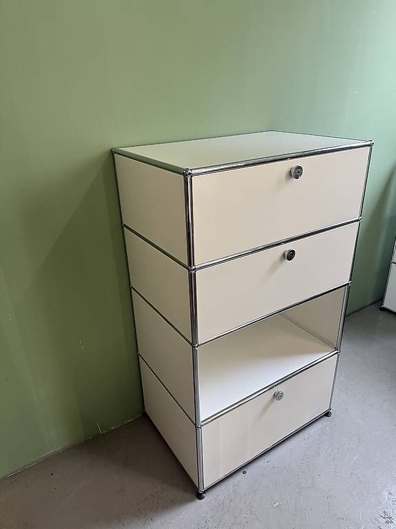 Scaffali: USM Haller Highboard reinweiss – Usato da Glattbrugg venduto da q-aderdesign 1