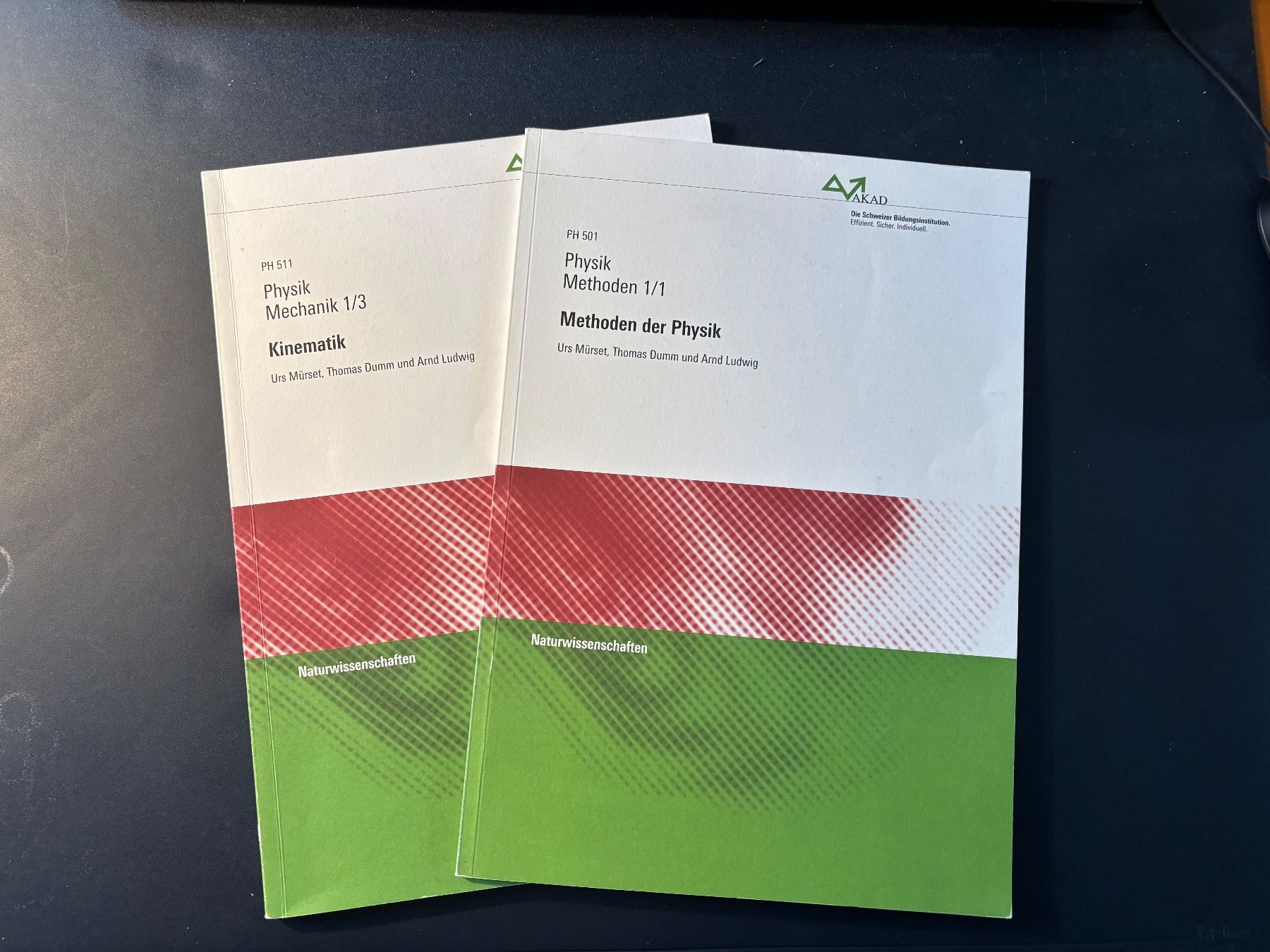Libri: Akad Physik – Usato da Thalwil venduto da Msol