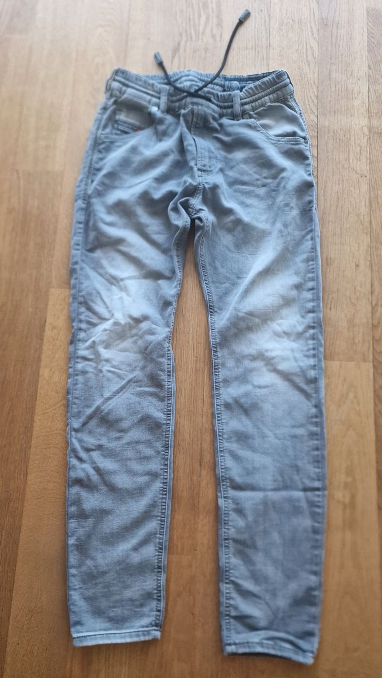 Diesel Jeans: Diesel Joggjeans – Usato da Kerns venduto da onewayticket
