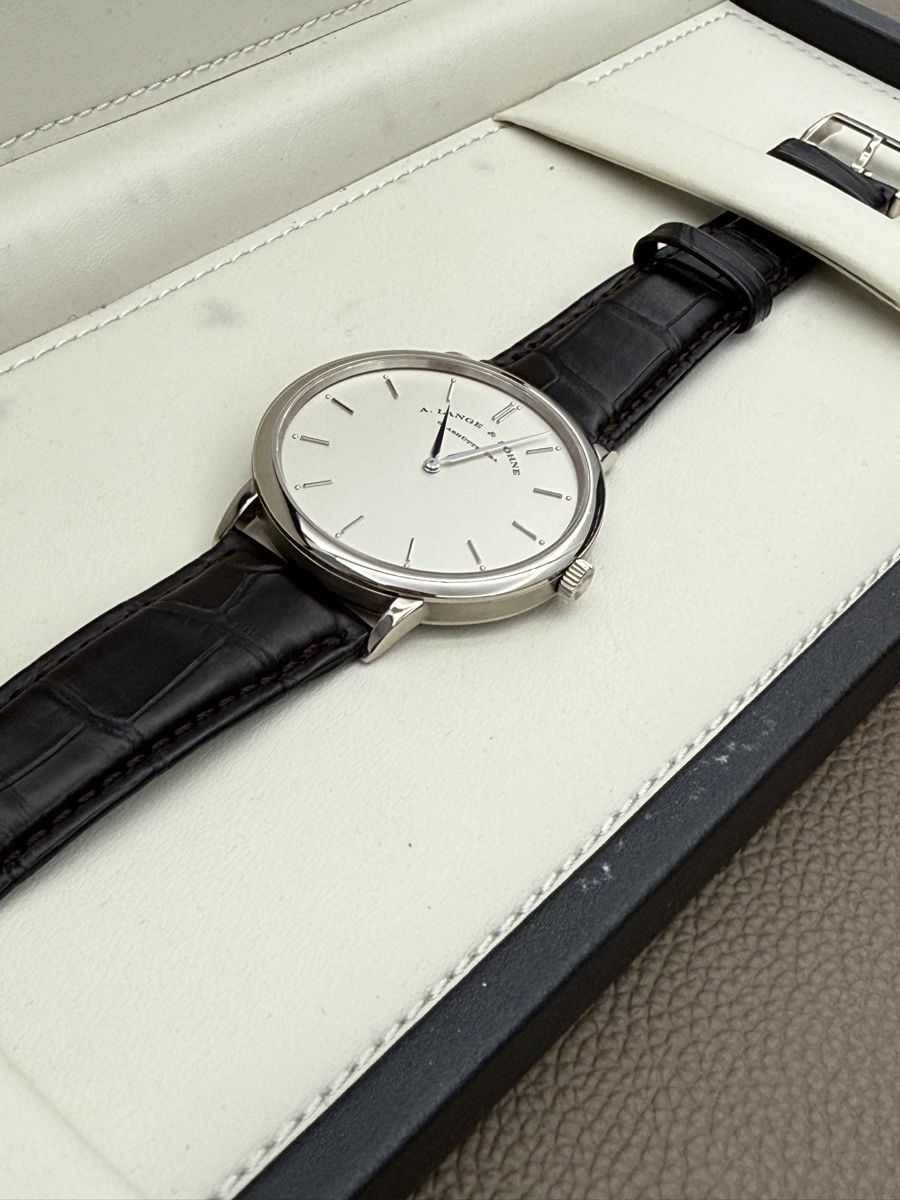 A. Lange & Söhne Orologi: A.Lange und Söhne Saxonia Thin full set like new Handaufzug – Usato da Zürich venduto da watchdealer-24 9