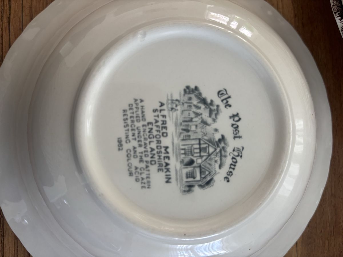 Set di piatti: Tafelservice Englisch Vintage – Usato da Kriens venduto da Wundertuete17 5