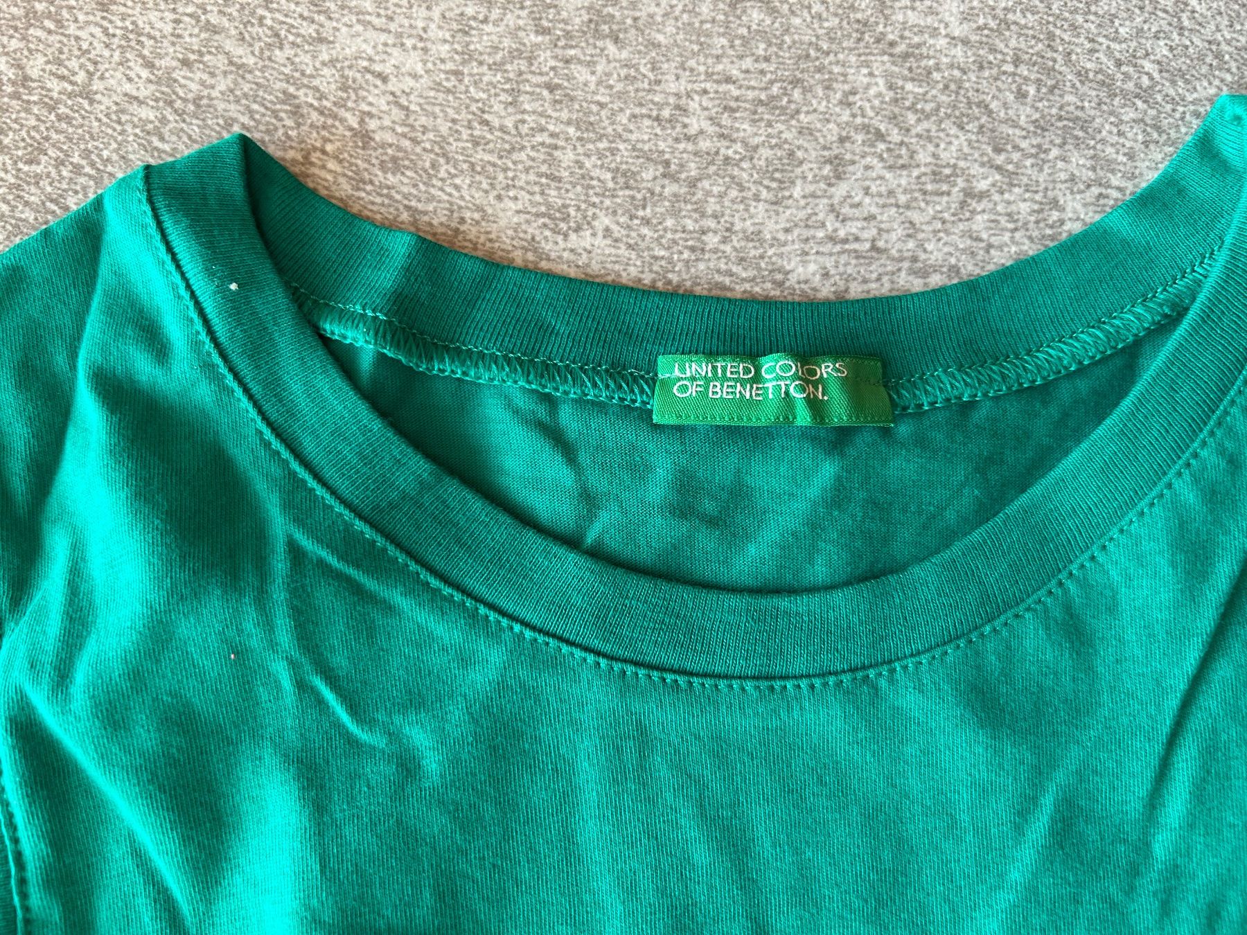 Benetton Camicie, T-shirt & Polo: Top BENETTON vert gr 146 / 11 - 12 ans – Usato da Arbedo venduto da nadia1973 2