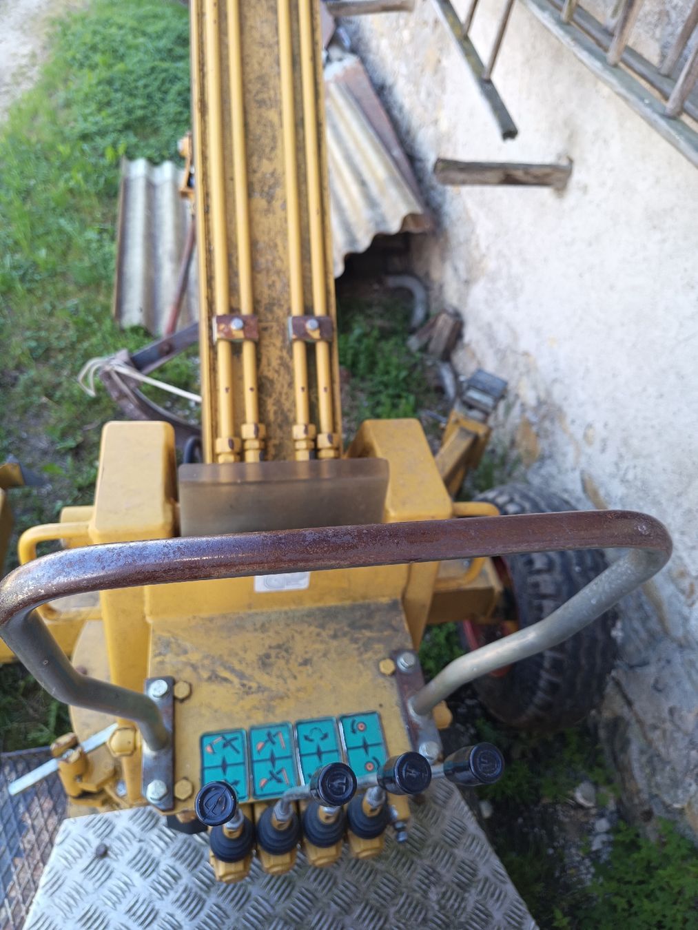 Tutte le macchine: Mistkran – Usato da Härkingen venduto da dom_5vdg 4