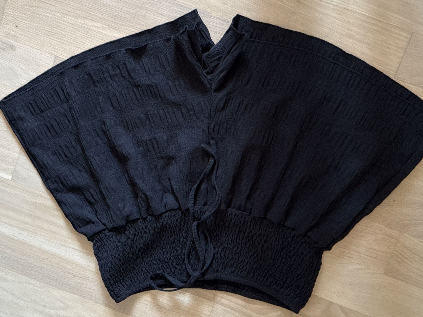 Pantalons: Damen Shorts, S – D'occasion à Amriswil par used2use 1