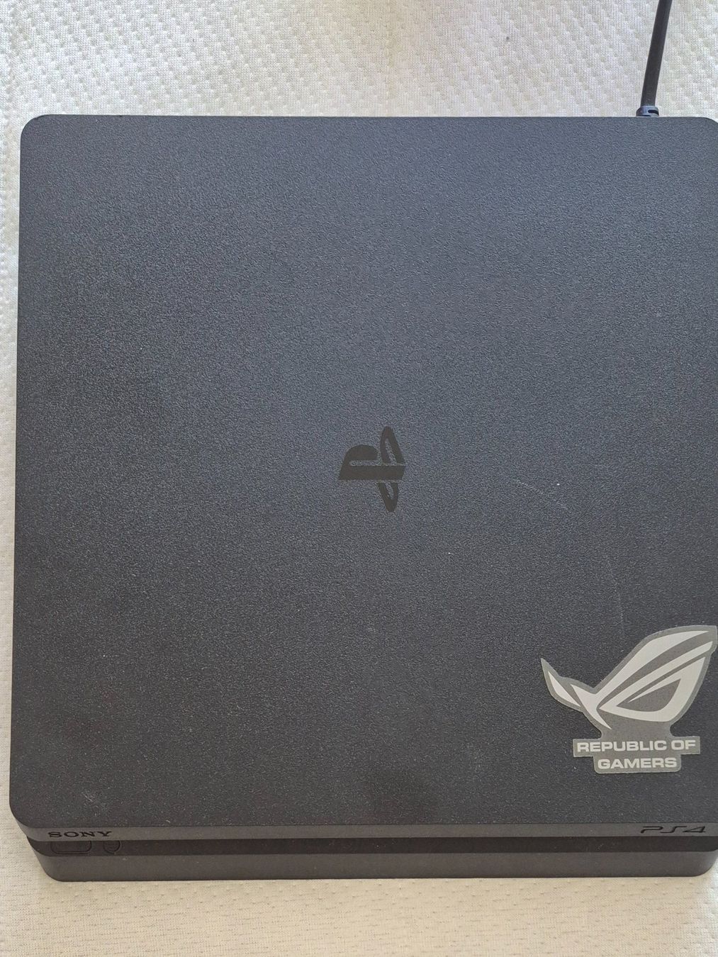 Sony Konsolen: PS4 Sony – Gebraucht aus Rubigen von Ditta02