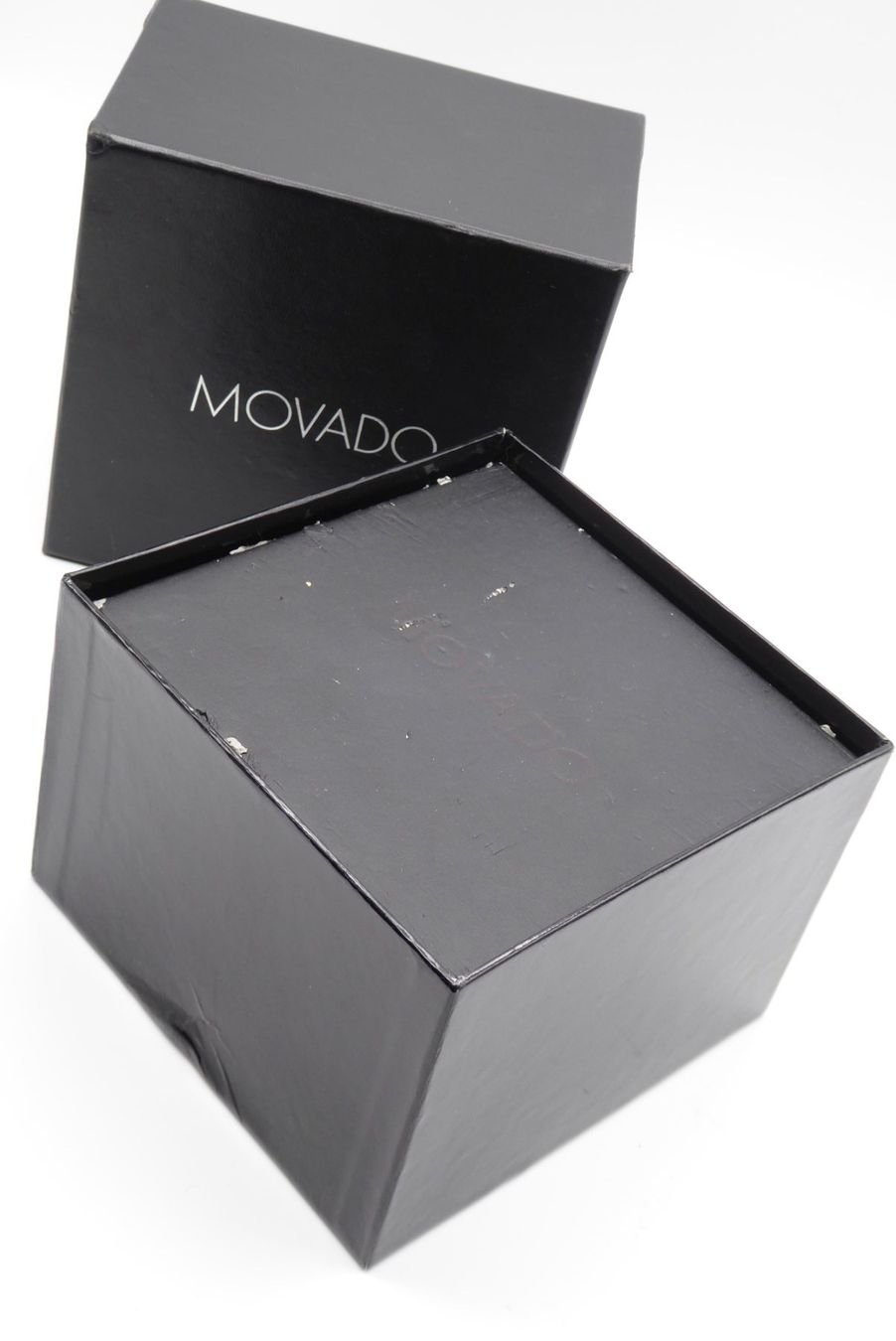 Scatole porta orologi: Movado Box for Watch – Usato da Geneve venduto da adr_xk6n