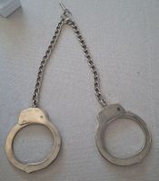 Handschellen mit Kette guter Zustand