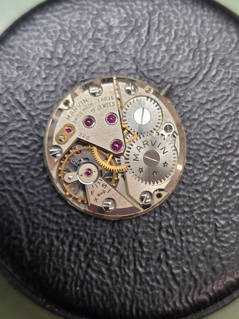 Marvin Orologi: Mouvement Marvin 320 – Difettoso da Tramelan venduto da Nirdan 2