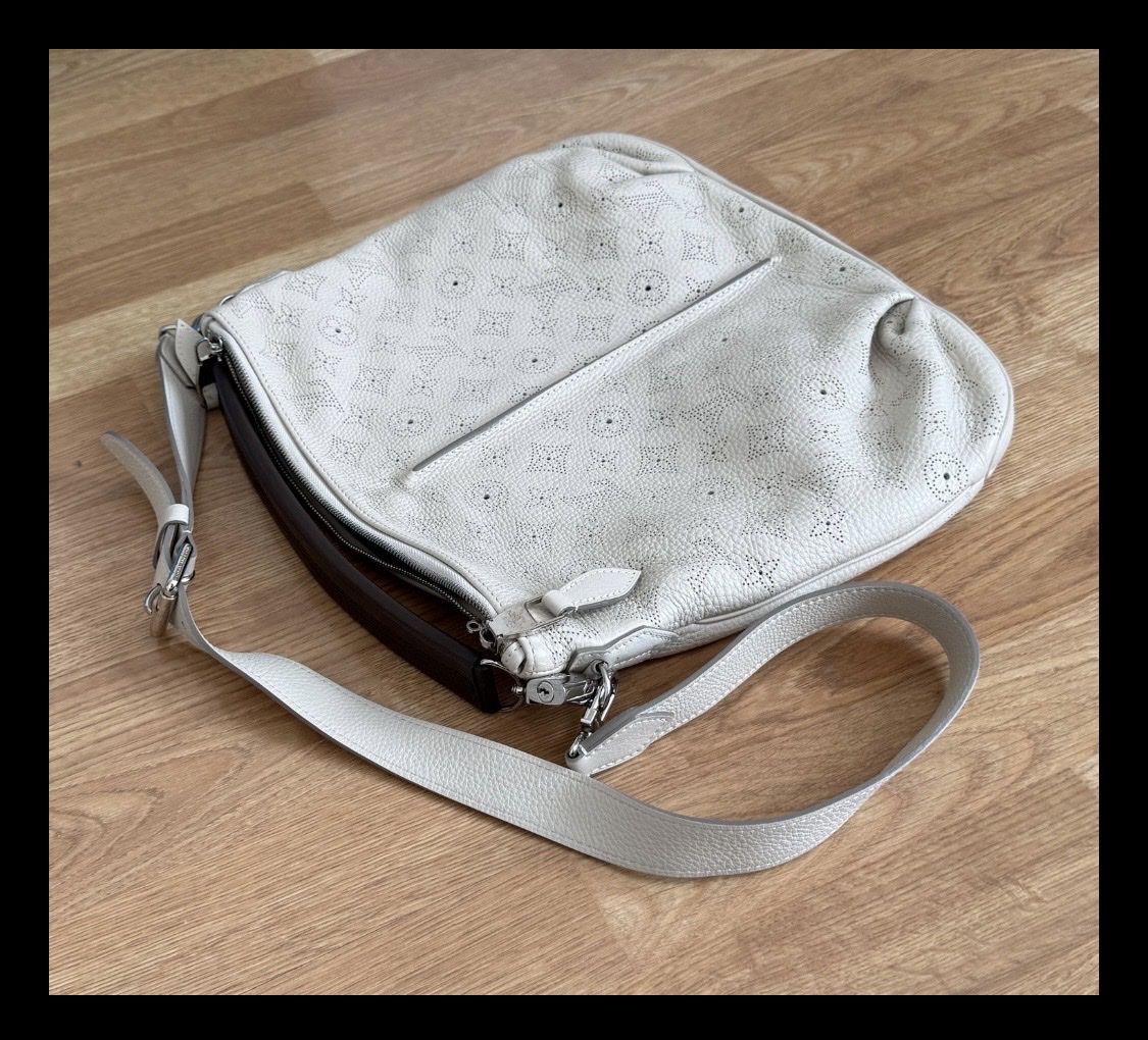 Louis Vuitton Borse da donna: Louis Vuitton Mahina – Nuovo (secondo la descrizione) da Hochdorf venduto da Forestgreen 4