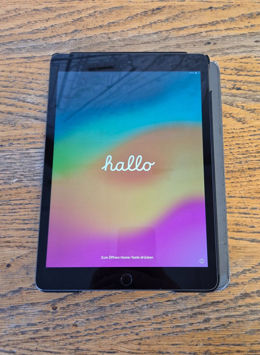 Apple Tablet PC: iPad 7. Gen mit Ladekabel, Hülle & Pencil – Usato da Zürich venduto da tas_qf2s