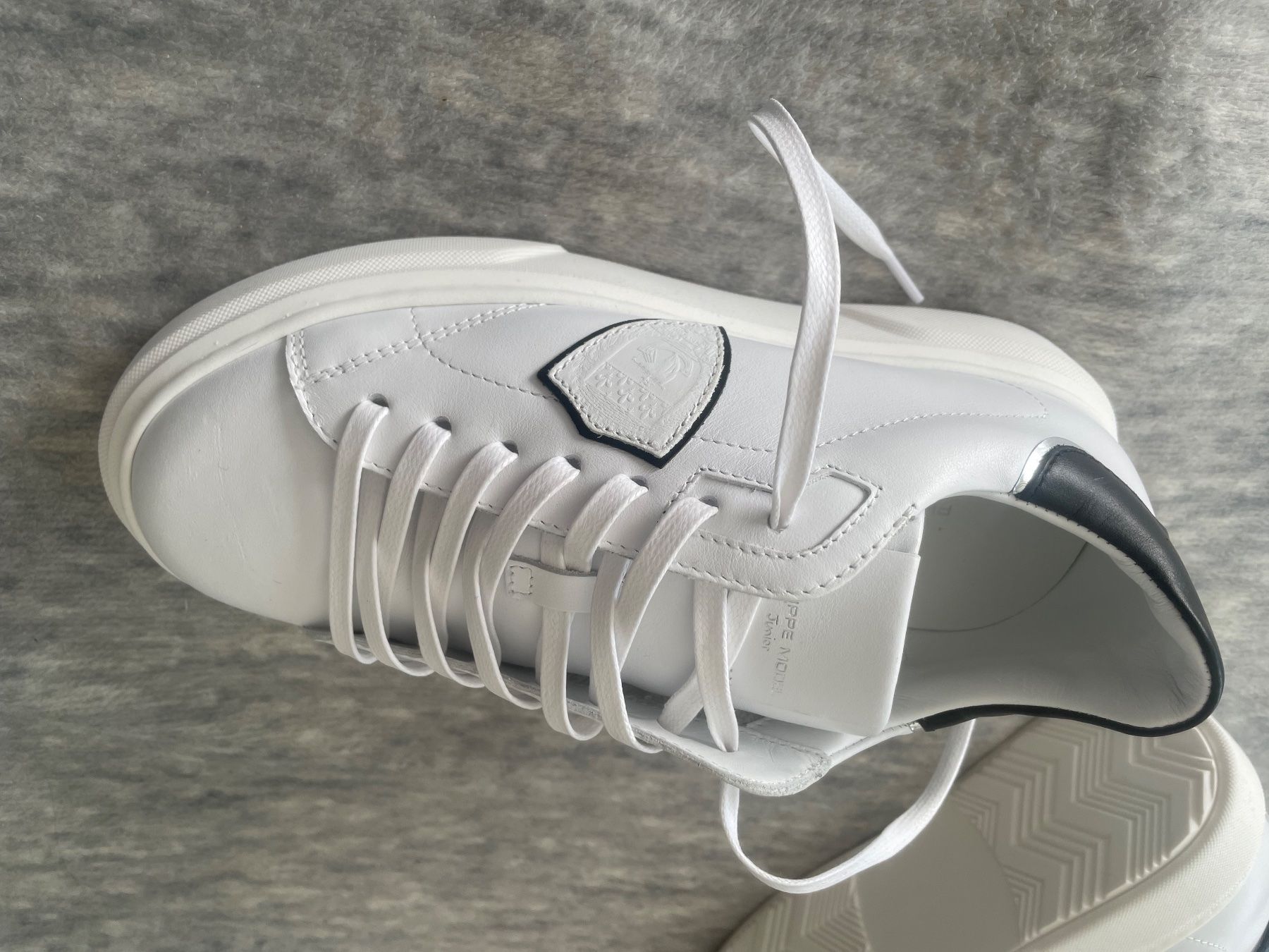 Schuhe für Mädchen: Original Philippe Model Sneakers Schuhe – Neu (gemäss Beschreibung) aus Flüelen von AU10