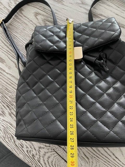 Zaini: schwarzer Damenrucksack ab 1.-- – Nuovo (secondo la descrizione) da Würenlingen venduto da Delfinli1 1
