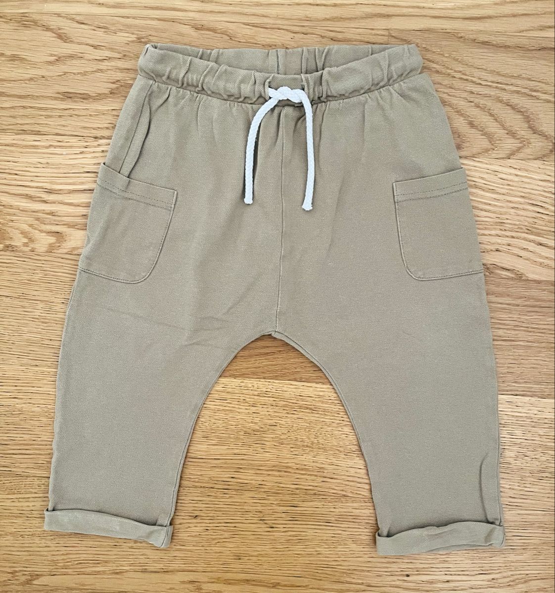 Hosen: Pantalon jogging Taille 92 – Gebraucht aus Sion von FashionStore3