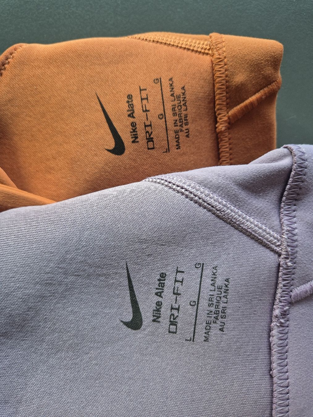 Nike Tops: Nike Sporttop – Neu (gemäss Beschreibung) aus Widnau von nuria.ramona 1