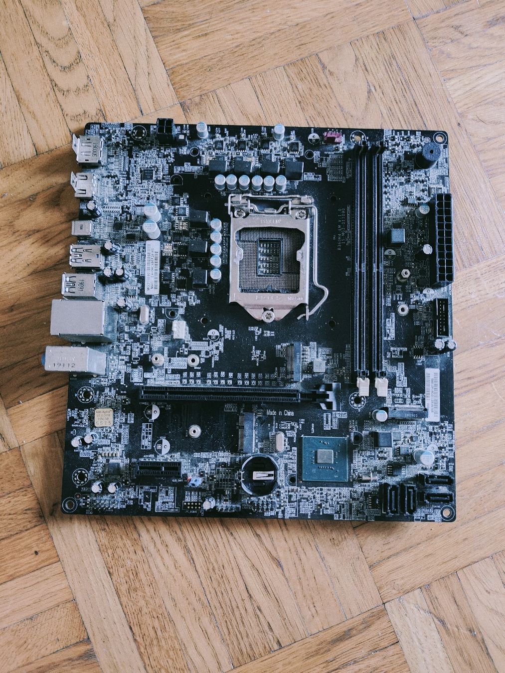 Intel Cartes mère: Medion B360H4-EM pour intel 9th defect – D'occasion à La Chaux-de-Fonds par Honit.ch 1