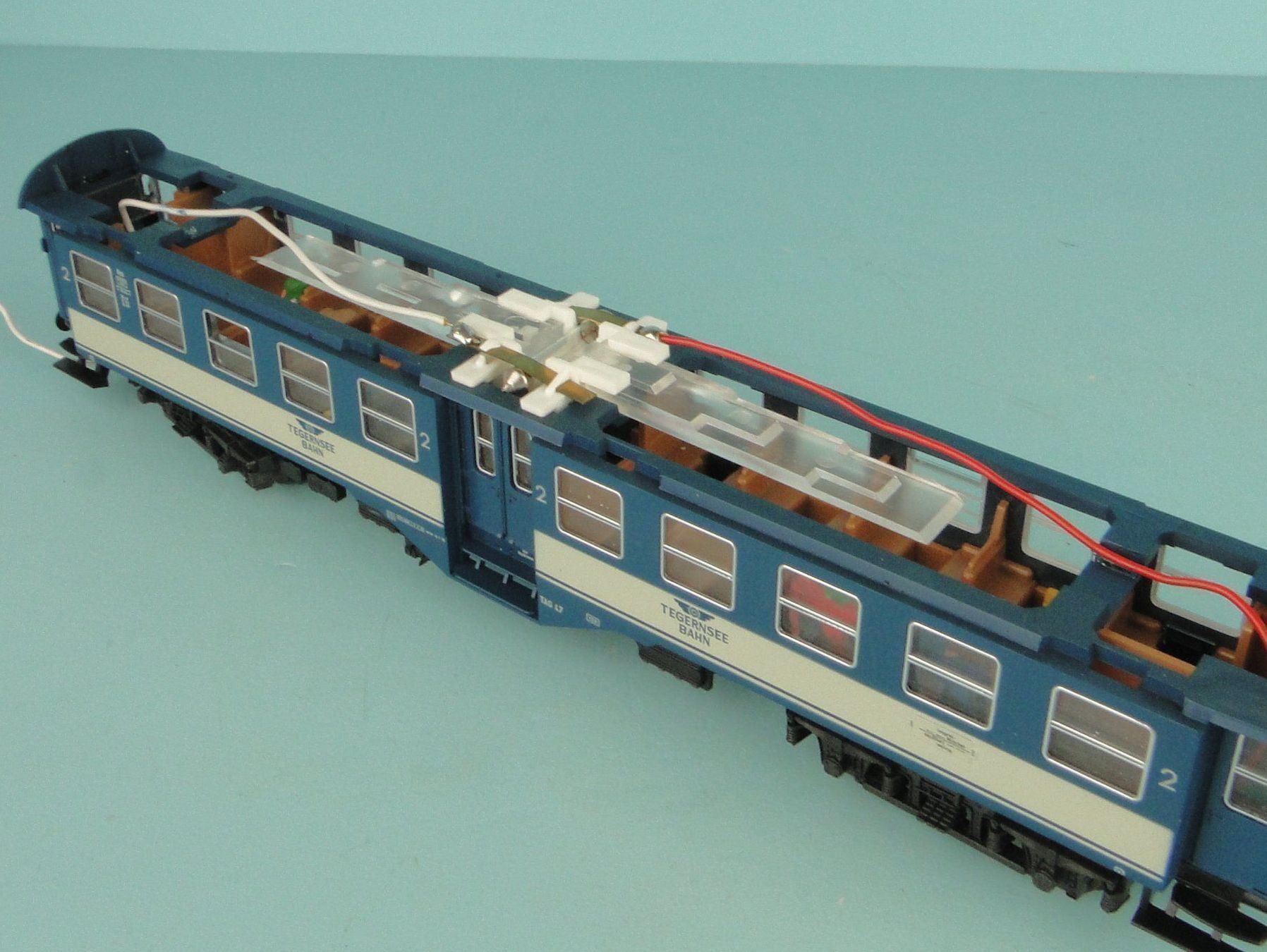 Roco Modelleisenbahnen: Roco 2 Kl. Tegernsee Bahn, AC, Licht – Gebraucht aus Bülach von cann11 2