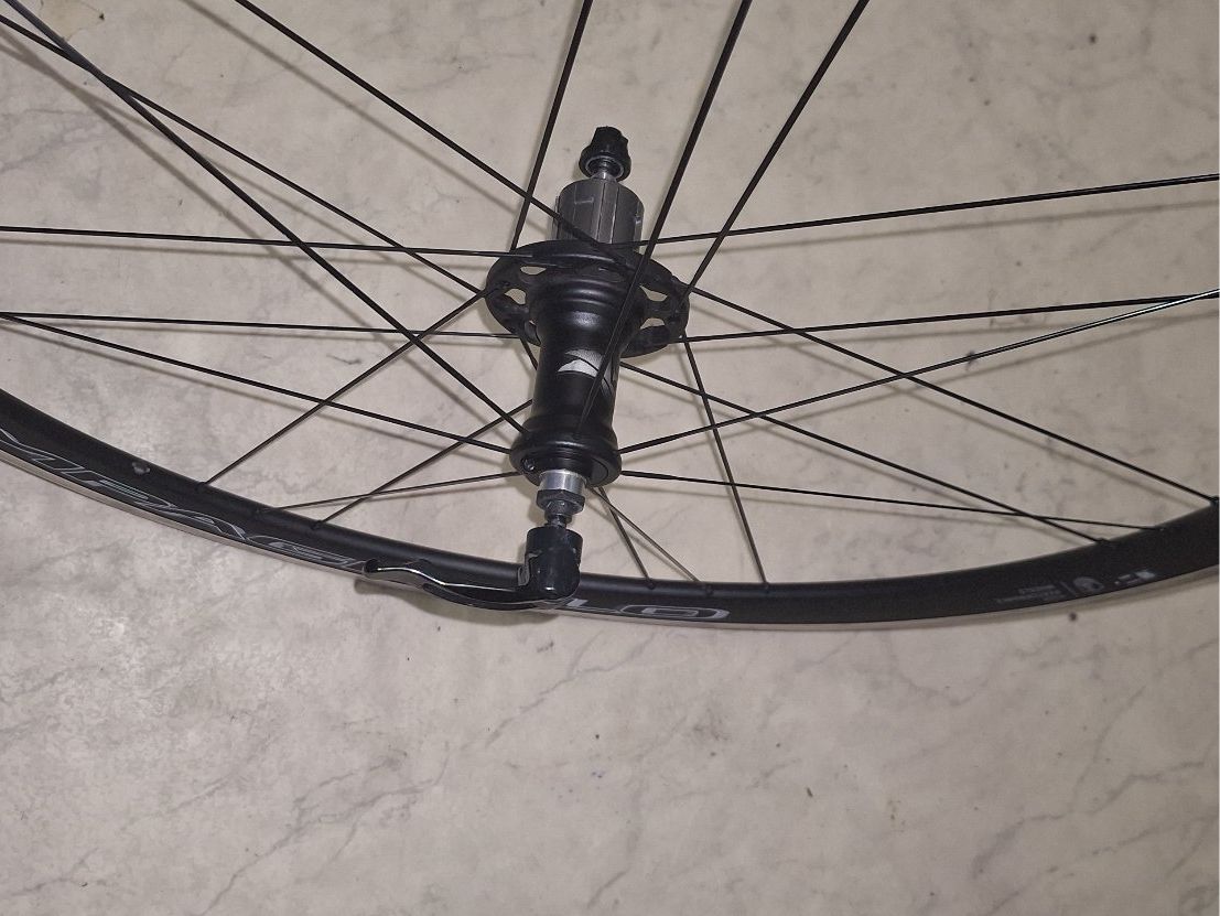Campagnolo Pneumatici & Ruote complete: Hinterrad Campagnolo Scirocco C17 / Plus bitte lesen – Usato da Neuhausen venduto da Kloti21 4