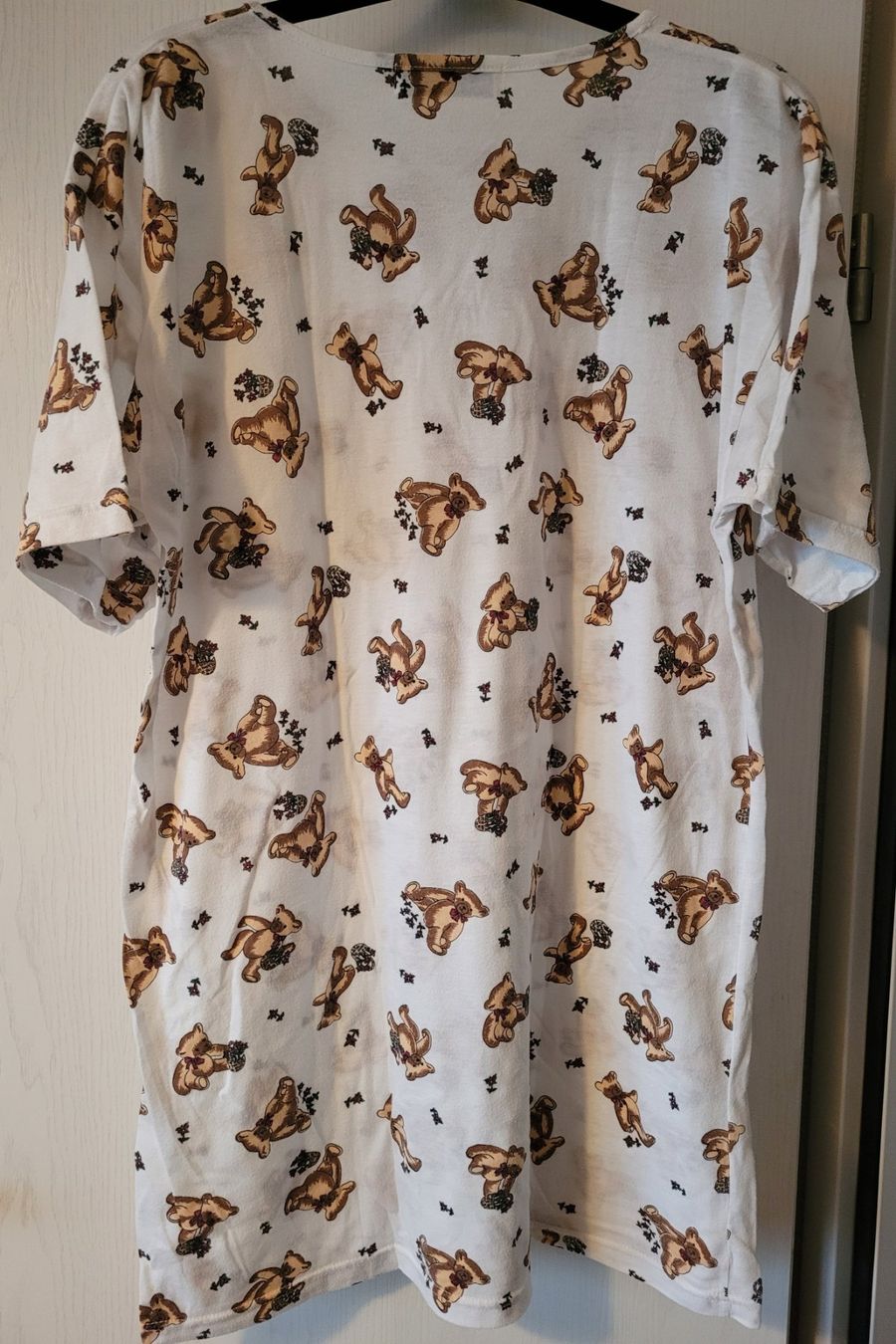 Negligees & Pigiami: Nachtshirt von St. Bernard Loungewear – Usato da Oberuzwil venduto da rtr_wp6m 1