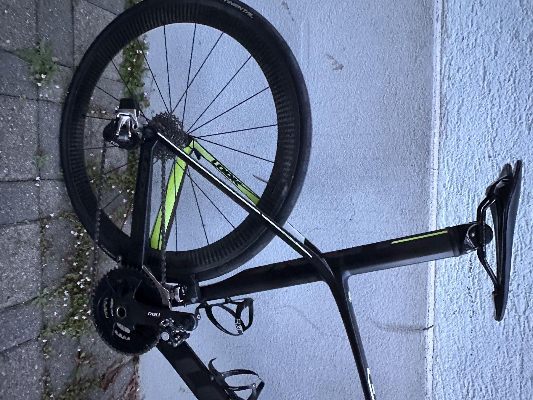 Look Vélos: LOOK 795 AerolightFluo Edition–High-End Carbon–SRAM Red eTap – D'occasion à zürich par Eltons 1