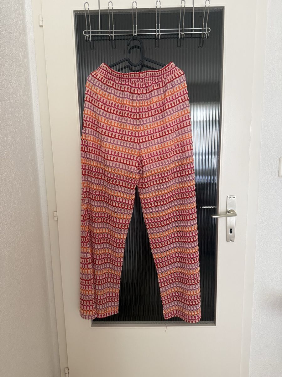 Pantalons: Pantalon tricoté rayé multicolore – Neuf (Voir description) à Monthey par iri_9pt5