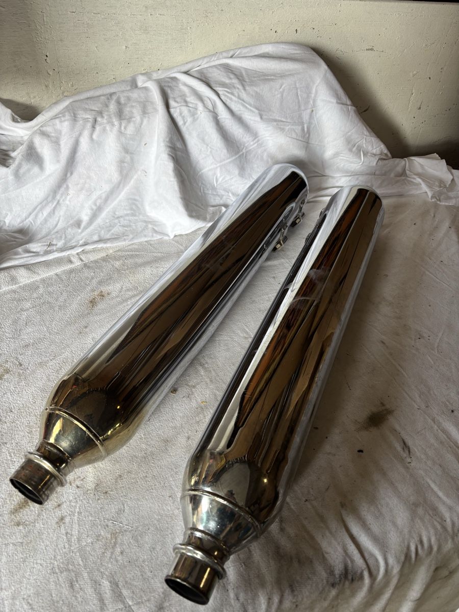 Harley-Davidson Auspuffanlagen: Harley Davidson Auspufftöpfe 65680-85 65682-85 – Gebraucht aus Schötz von Harley35 7