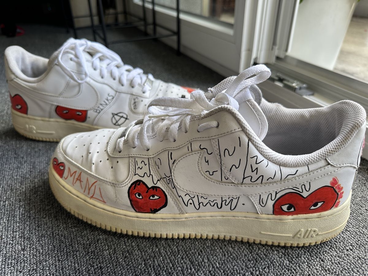 Nike Scarpe da uomo: Nike air Force 1 homme taille 45 blanc – Usato da Bulle venduto da LeMoleson