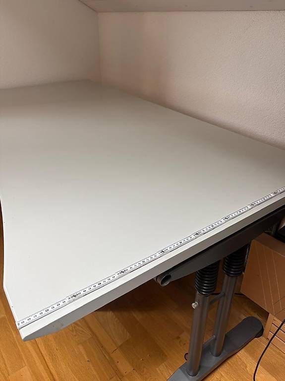 Schreibtische: Schreibtisch sehr stabil – Gebraucht aus Gümligen von Japoth 2