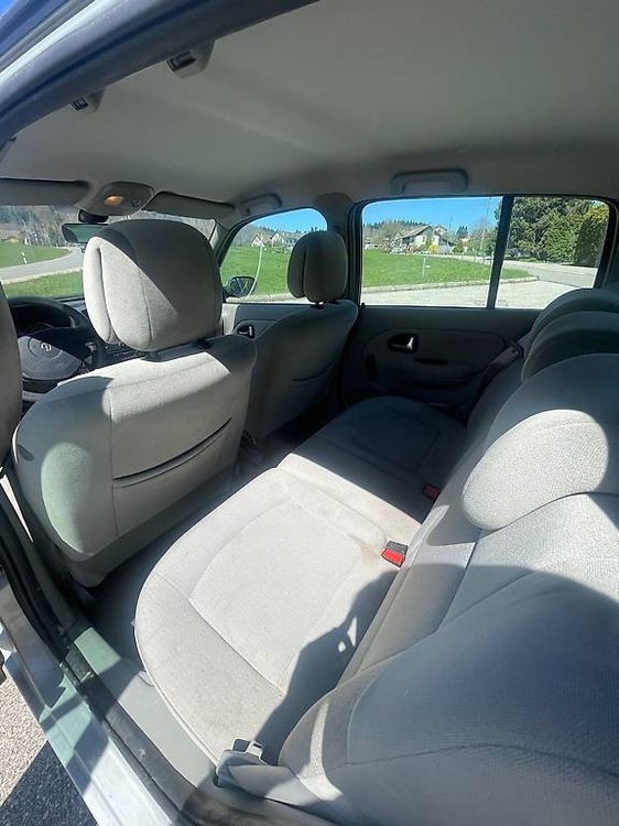 Automobili: Renault Clio 1.6 16V – Usato da Lausanne 26 venduto da bra_srn2 4