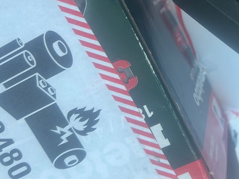 Metabo Caricatori & Batterie: Metabo Akku 4.0 Ah Li Wert 99.- – Nuovo e nell'imballaggio originale da Hittnau venduto da Oracel 2
