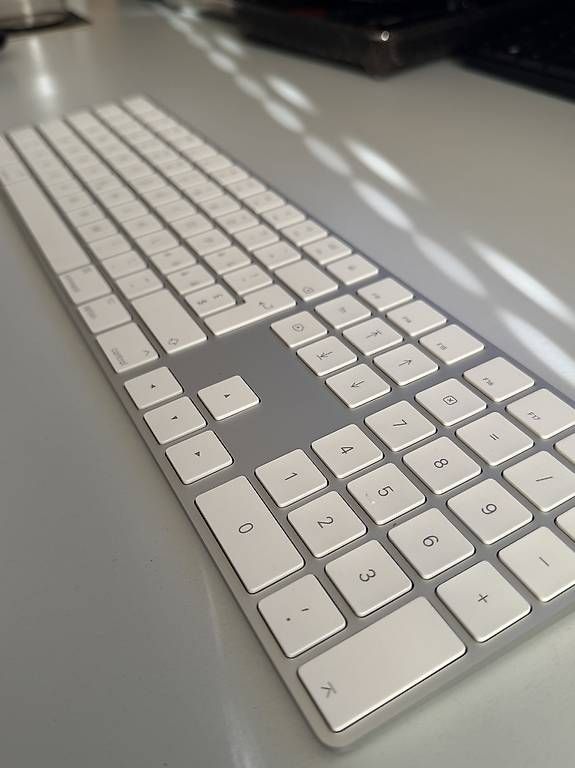 Apple Tastaturen: Apple Magic Keyboard – Gebraucht aus Sempach von Brobean 2