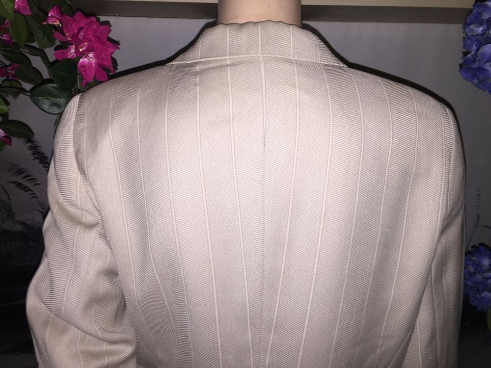 Escada Giacche: Blazer soie/seide  ESCADA   Taille / Grosse 42 .... – Usato da Cossonay-ville venduto da Super-Price-Quality 7