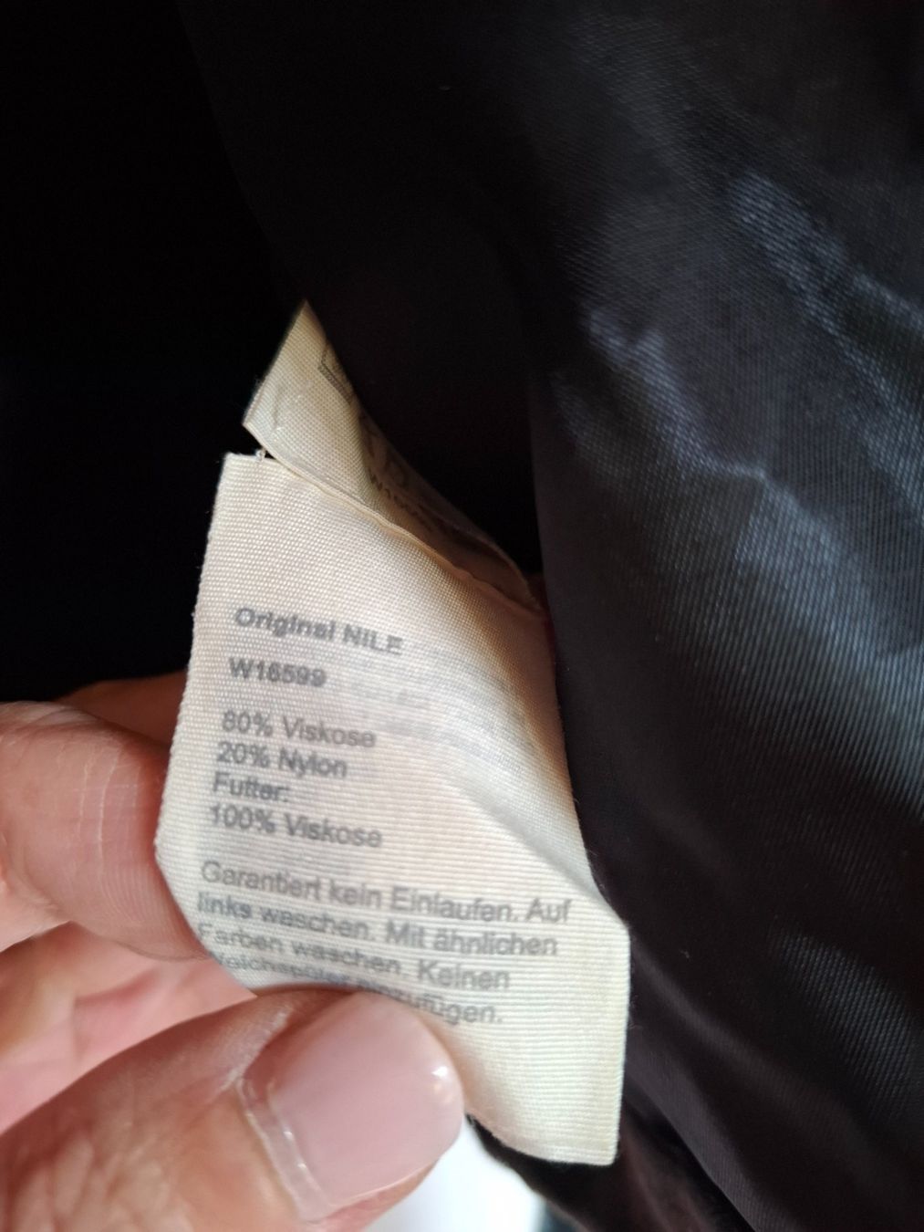 Nile Lotti di vestiti: Nile Jacke und kurzärmlige Bluse – Usato da Filet venduto da cla_9kqr 5
