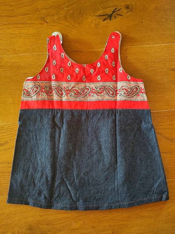 Robes et jupes: Handgenähtes Röckli Grösse 92 – Neuf avec emballage d'origine à Igis par Ricema 1