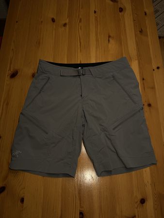 Lot 2 short randonné Arc’teryx/Uniqlo