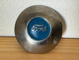 Ford Nabendeckel / Raddeckel Metall - USA Muscle Car