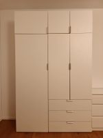 Schrank aus 4 teilen
