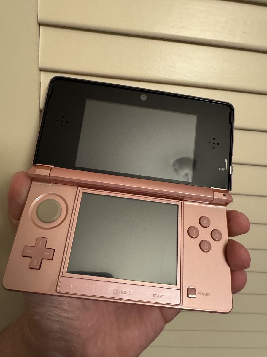 Nintendo Konsolen: Nintendo 3DS - Pink – Gebraucht aus Niederbipp von yar_tf6f 1
