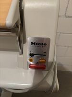 Miele Bügelmaschine Electronic B864 