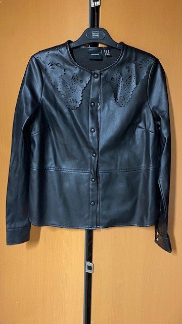 Vero Moda Camicette: Veste chemise neuve – Nuovo (secondo la descrizione) da Crans VD venduto da vra_262m