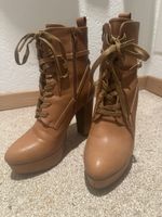 Stiefeletten braun mit Schnürung Absatz guter Zustand