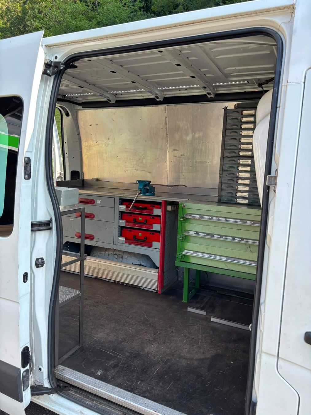 Renault Véhicules utilitaires: Renault Master T33 dCi100  Servicebus – D'occasion à Wolhusen par Amrhyn6110 8