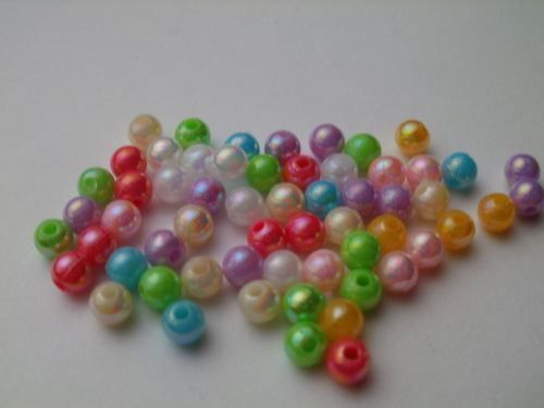 Perles (synthétiques): Perles RONDE mini nacré 4mm / 100pcs – Neuf avec emballage d'origine à St-Imier par goodber