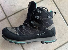 Scarponi da Montagna/Trekking Aku in Gortex e suola Vibram