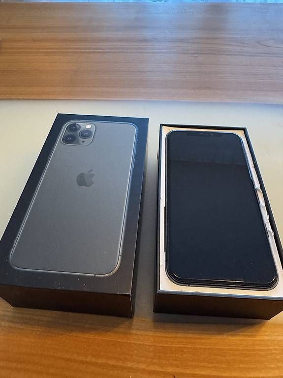 Handys / Smartphones: iPhone 11 Pro 64GB  – Gebraucht aus Oberstammheim von Joshua01112 3