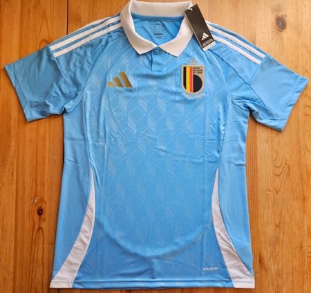 Trikot Belgien adidas NEU Grösse M Fussball Belgique Teufel
