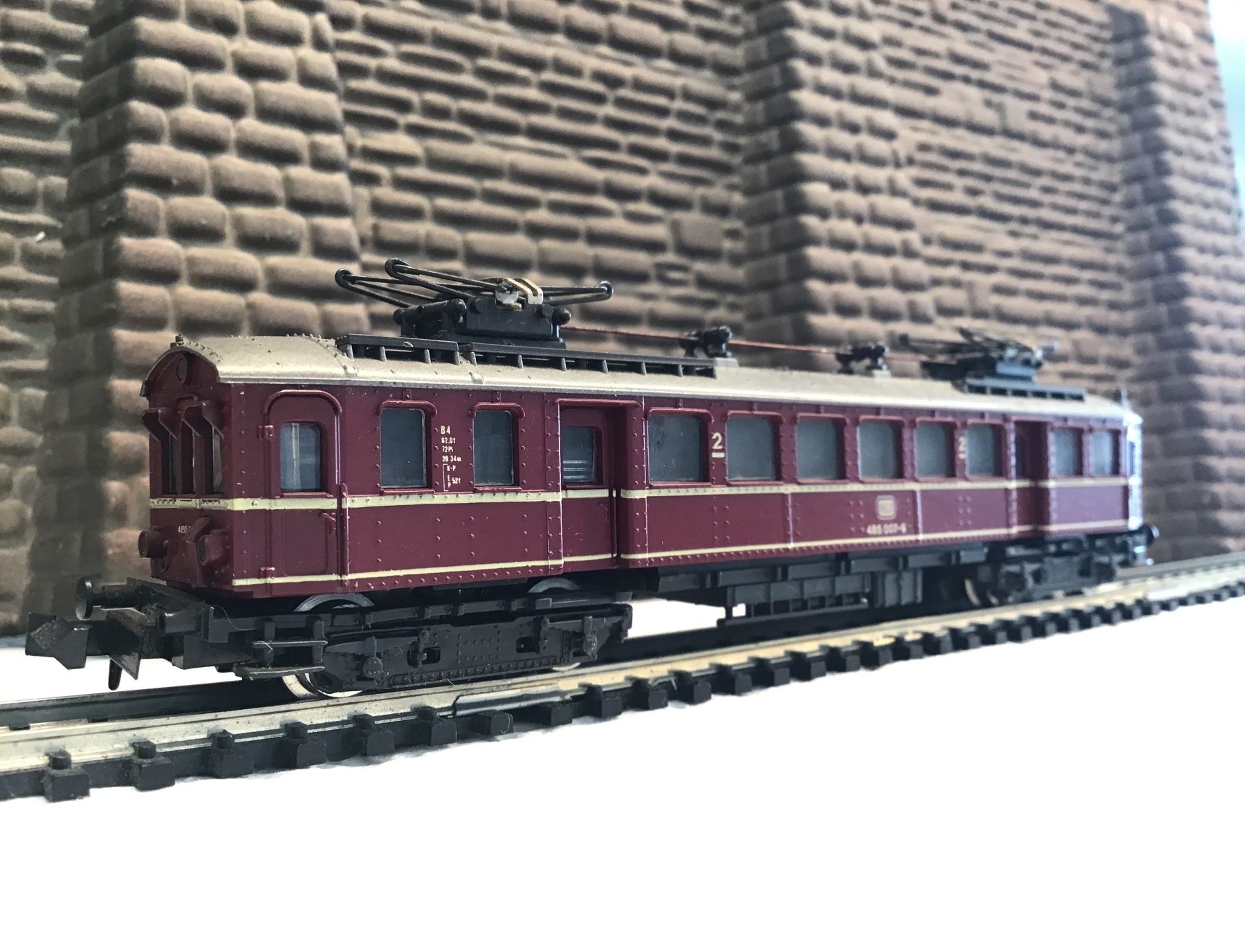 Trix Modellini di ferrovie: Minitrix N E-Lok BR 488 007-9 DB – Usato da Männedorf venduto da Modelle-aller-Art