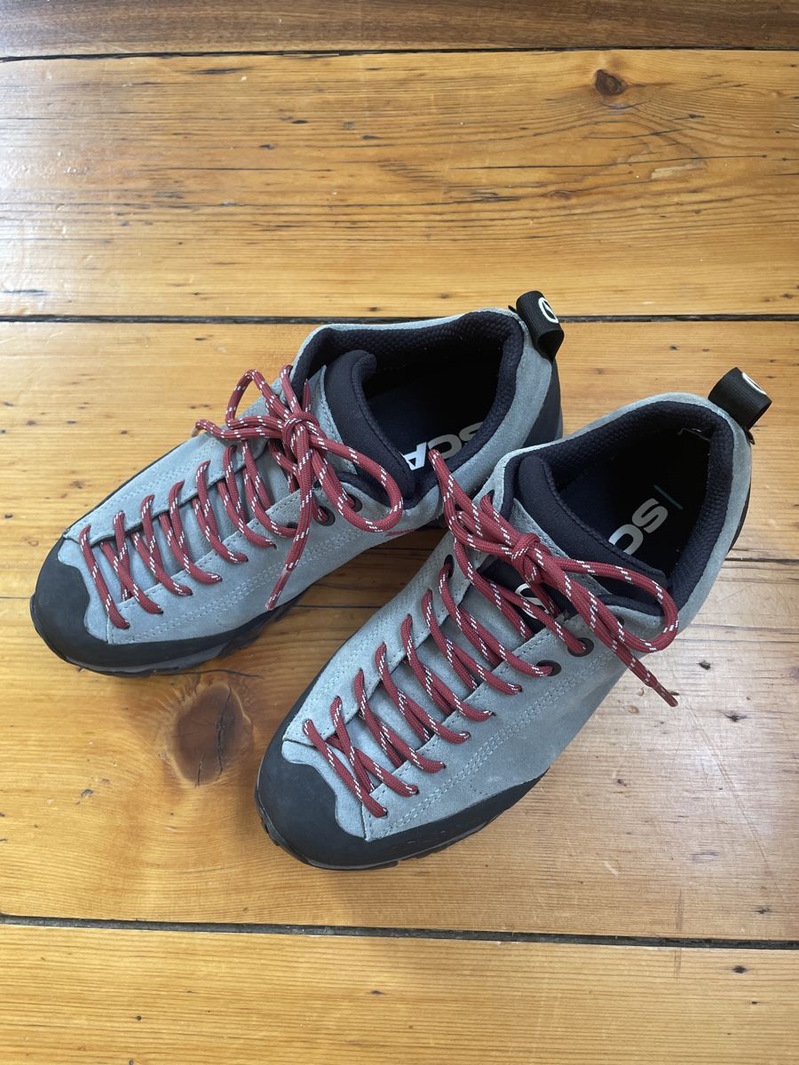 Scarpa Scarpe da donna: SCARPA/trekking shoes/38.5 – Usato da Genève venduto da iimon3 1